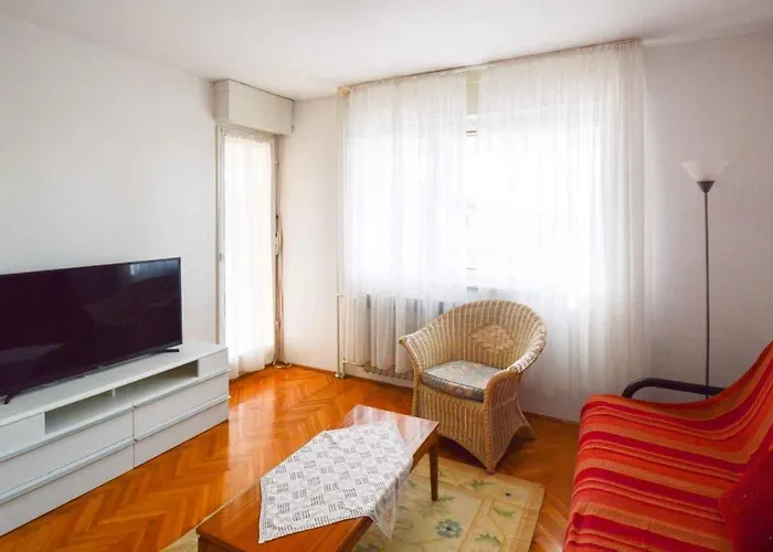 Apartman 45 Póla